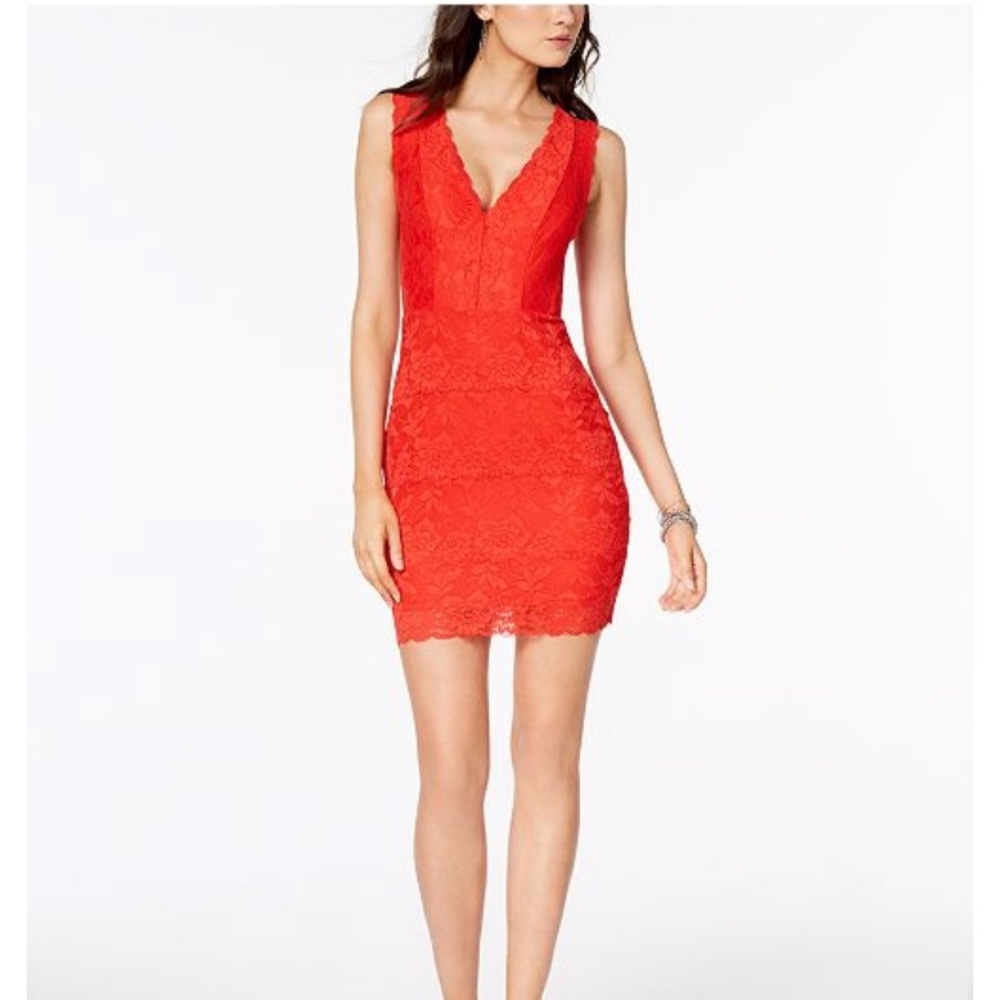 GUESS Deep V body con red dress